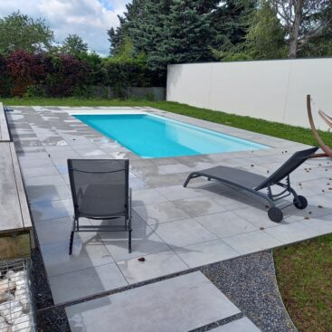 plage de piscine grès cérame pose sur plots margelles collées 60x60 Acti Sud Paysage paysagiste Dijon